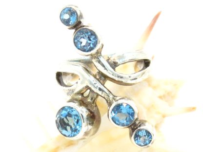 anello in argento e topazio azzurro